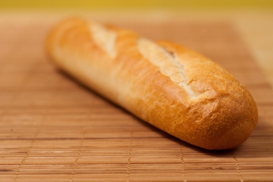 Pourquoi la baguette moulée est-elle un choix prisé en boulangerie ?